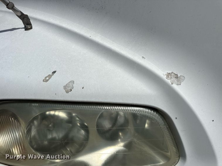 image for item DV4019 2002 Mack CX613 fertilizer delivery truck