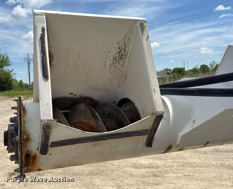 image for item DV4019 2002 Mack CX613 fertilizer delivery truck