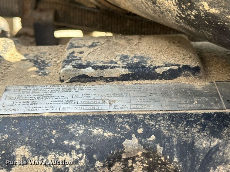 image for item DV4019 2002 Mack CX613 fertilizer delivery truck