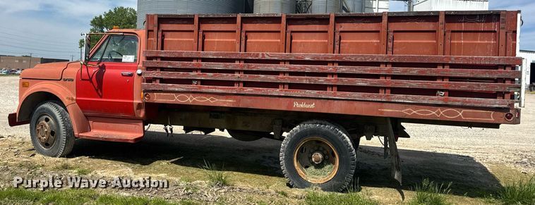 image for item DV4020 1969 Chevrolet C50 grain truck