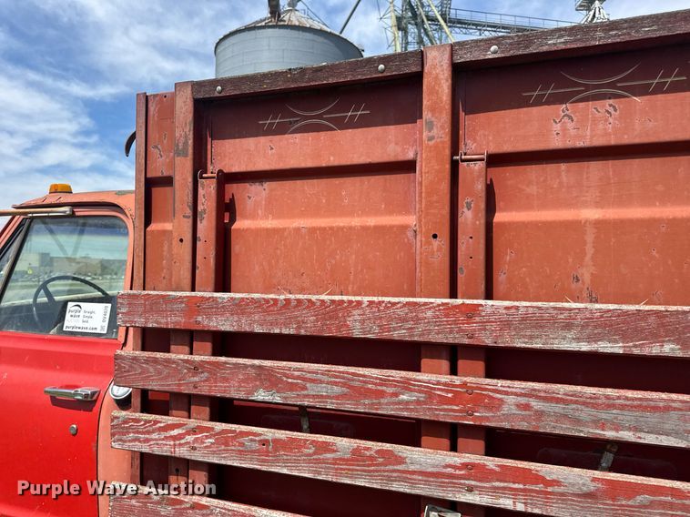 image for item DV4020 1969 Chevrolet C50 grain truck