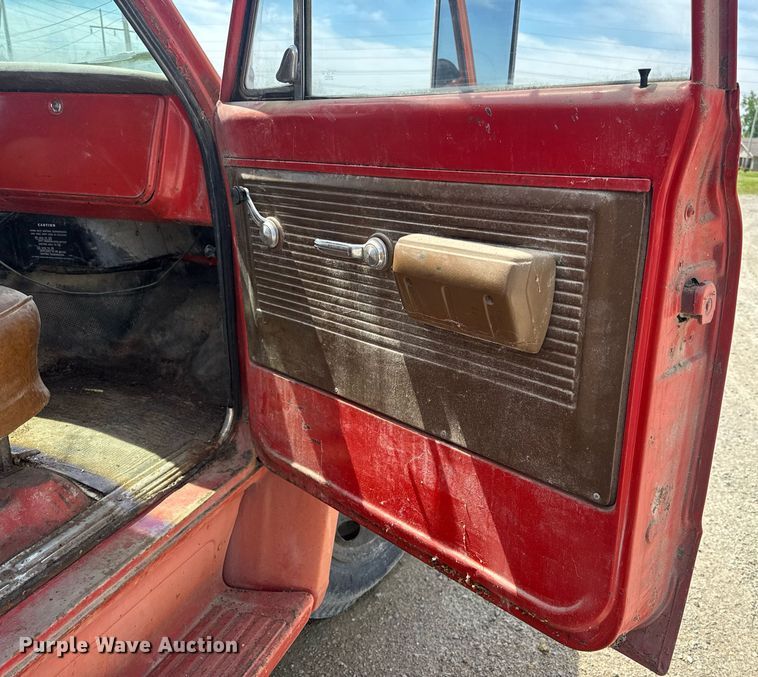 image for item DV4020 1969 Chevrolet C50 grain truck