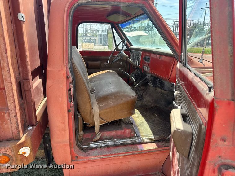 image for item DV4020 1969 Chevrolet C50 grain truck