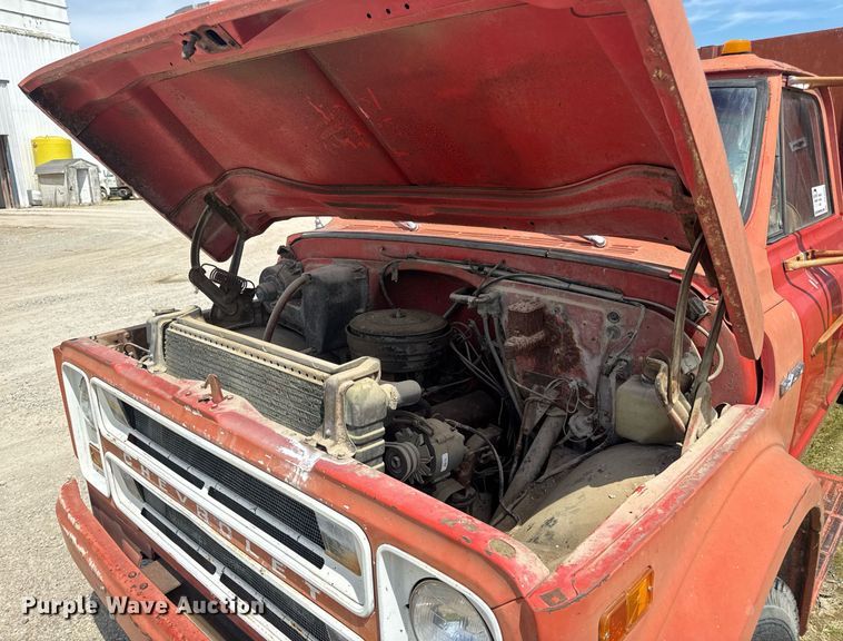 image for item DV4020 1969 Chevrolet C50 grain truck