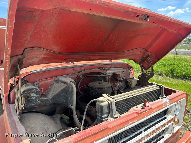 image for item DV4020 1969 Chevrolet C50 grain truck