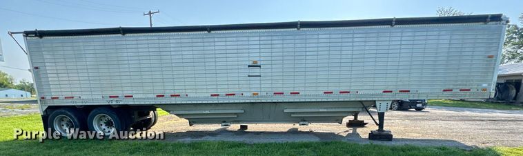 image for item DV4037 1999 Timpte Super Hopper grain trailer