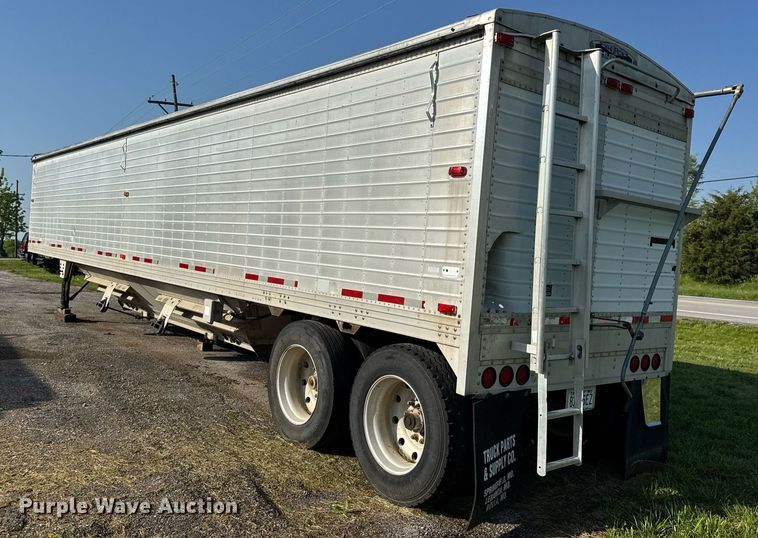 image for item DV4037 1999 Timpte Super Hopper grain trailer