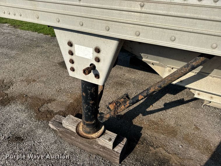 image for item DV4037 1999 Timpte Super Hopper grain trailer