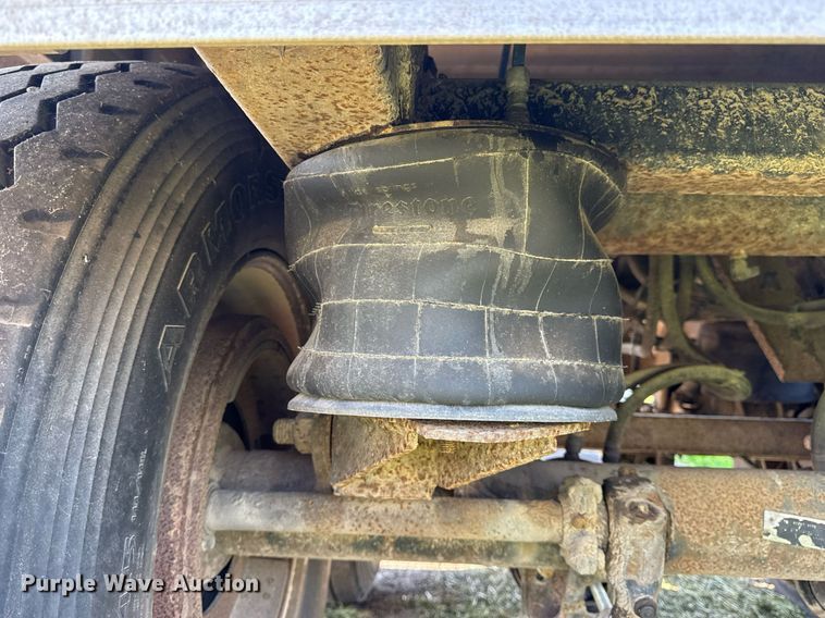 image for item DV4037 1999 Timpte Super Hopper grain trailer