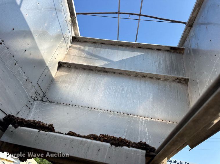 image for item DV4037 1999 Timpte Super Hopper grain trailer