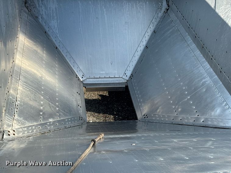 image for item DV4037 1999 Timpte Super Hopper grain trailer