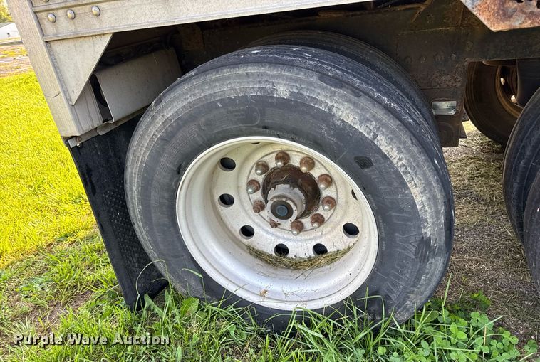 image for item DV4037 1999 Timpte Super Hopper grain trailer