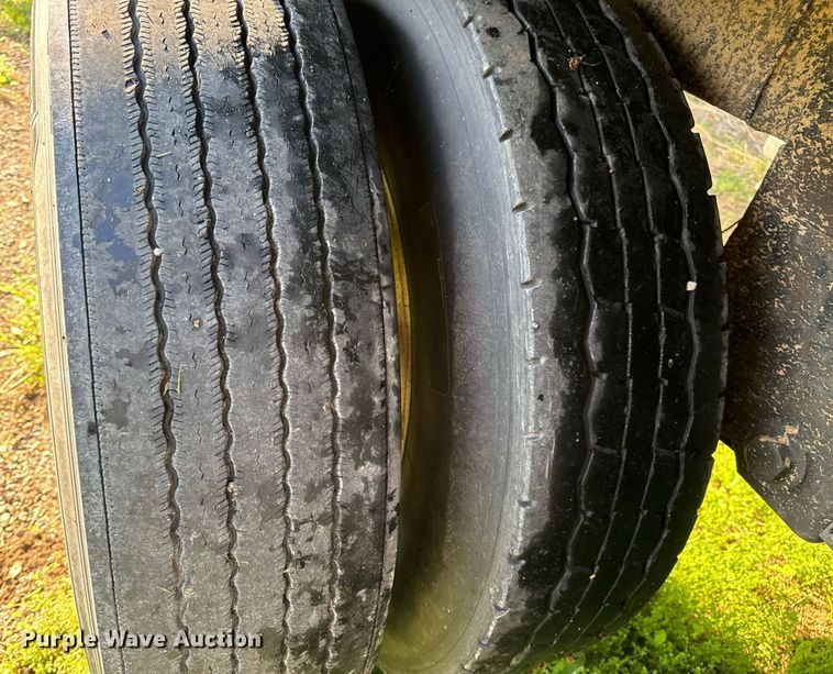 image for item DV4038 2006 Timpte Super Hopper grain trailer