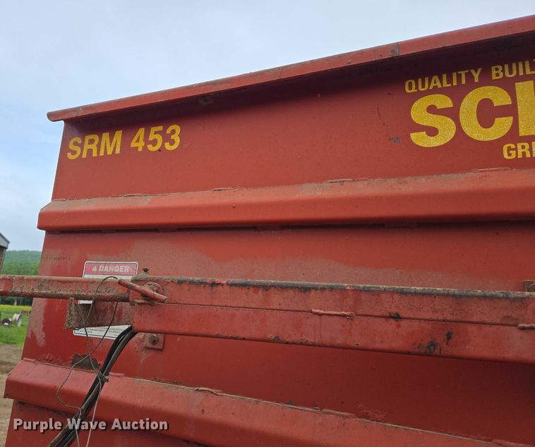 image for item DW7011 Schuler SRM 453 feed wagon