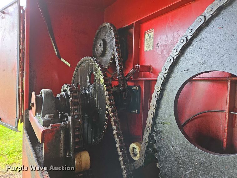 image for item DW7011 Schuler SRM 453 feed wagon