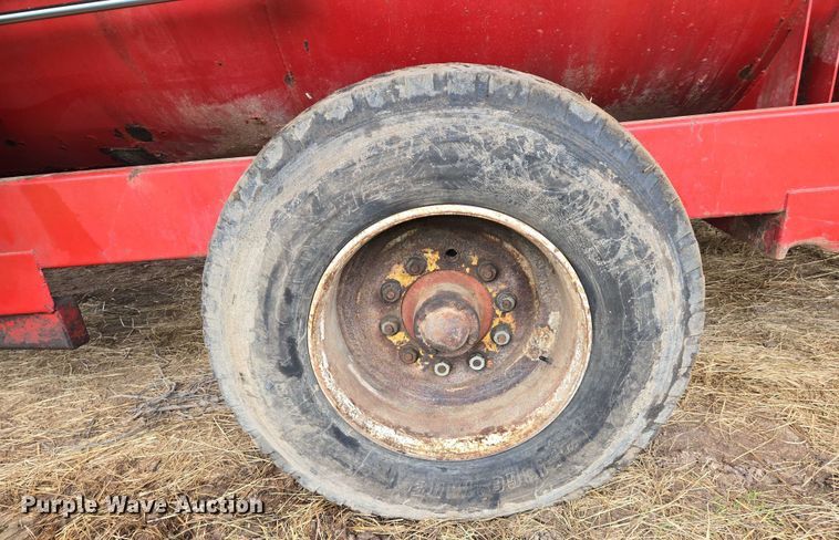 image for item DW7011 Schuler SRM 453 feed wagon