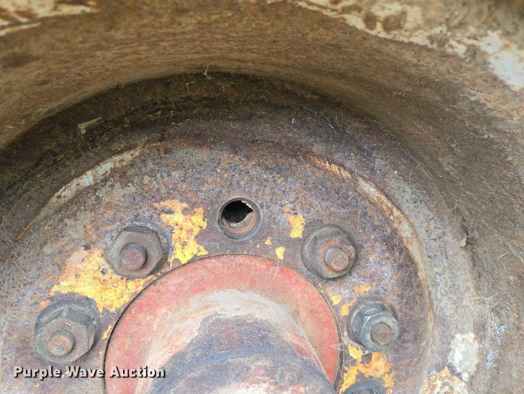 image for item DW7011 Schuler SRM 453 feed wagon