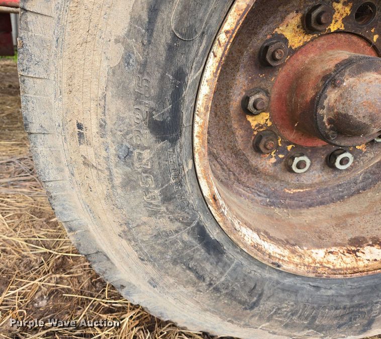 image for item DW7011 Schuler SRM 453 feed wagon