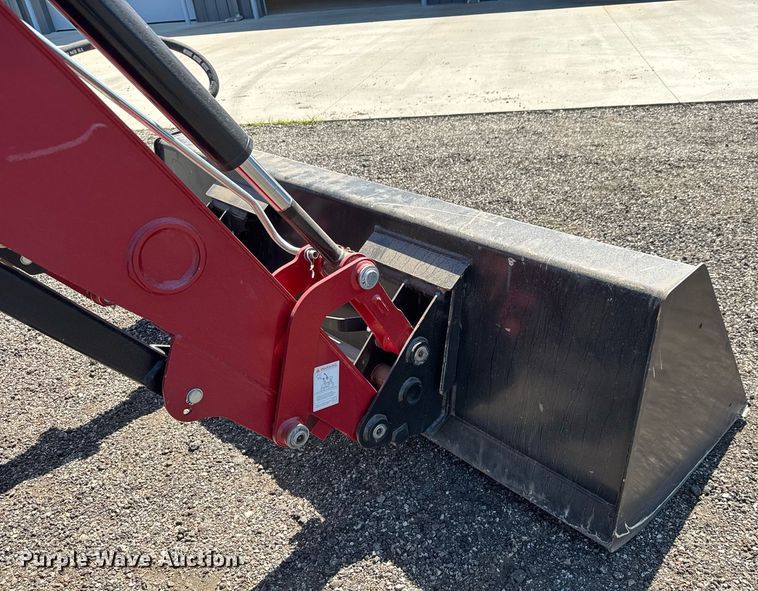 image for item DX8987 2016 Case Farmall 75C MFWD tractor