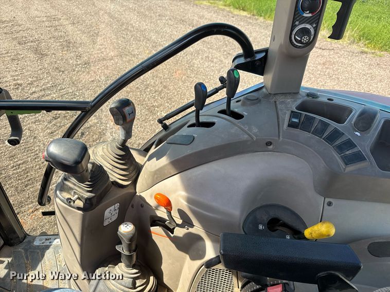 image for item DX8987 2016 Case Farmall 75C MFWD tractor