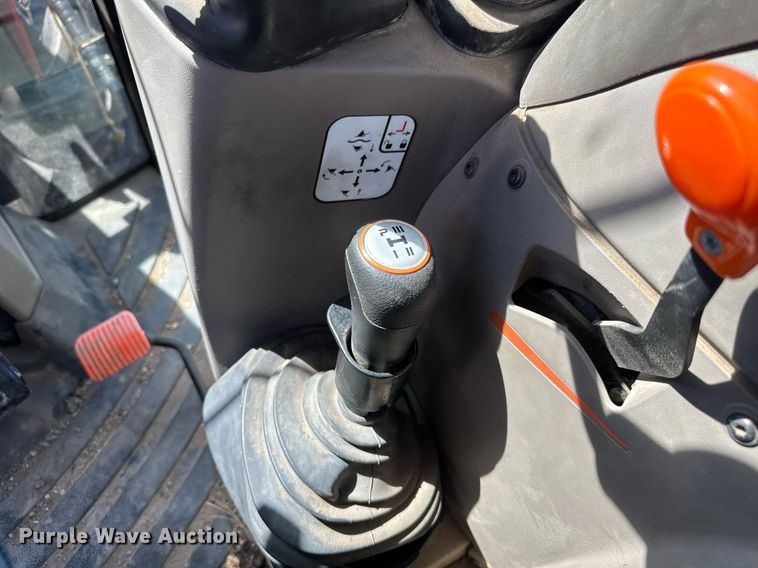 image for item DX8987 2016 Case Farmall 75C MFWD tractor