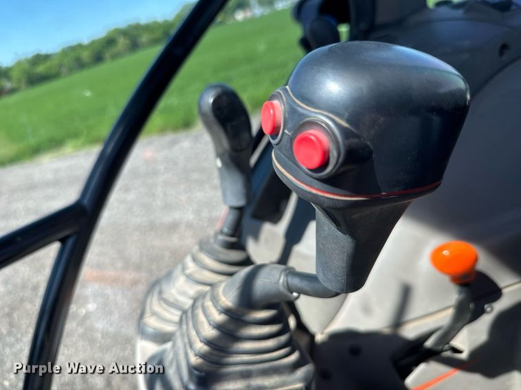 image for item DX8987 2016 Case Farmall 75C MFWD tractor