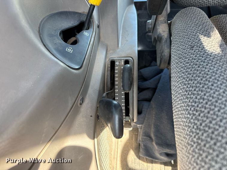 image for item DX8987 2016 Case Farmall 75C MFWD tractor