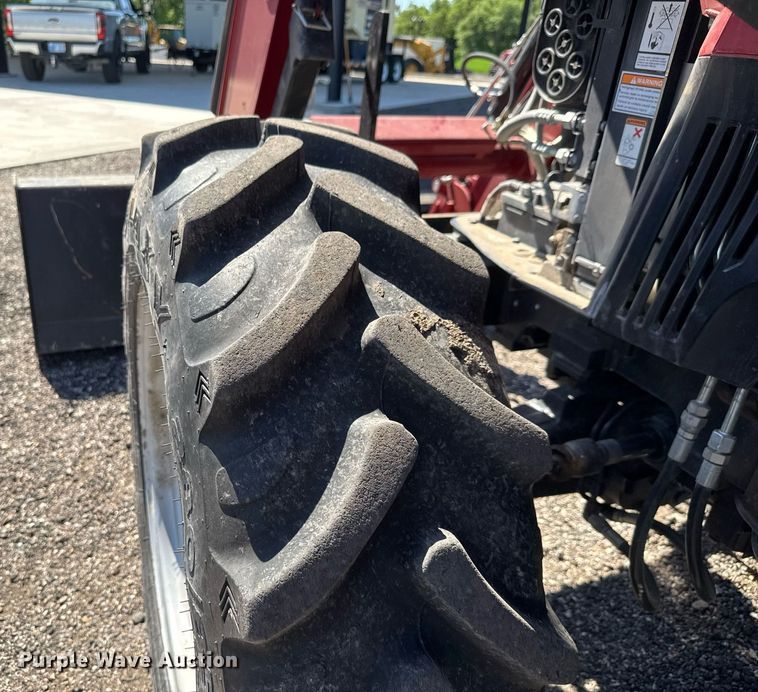 image for item DX8987 2016 Case Farmall 75C MFWD tractor