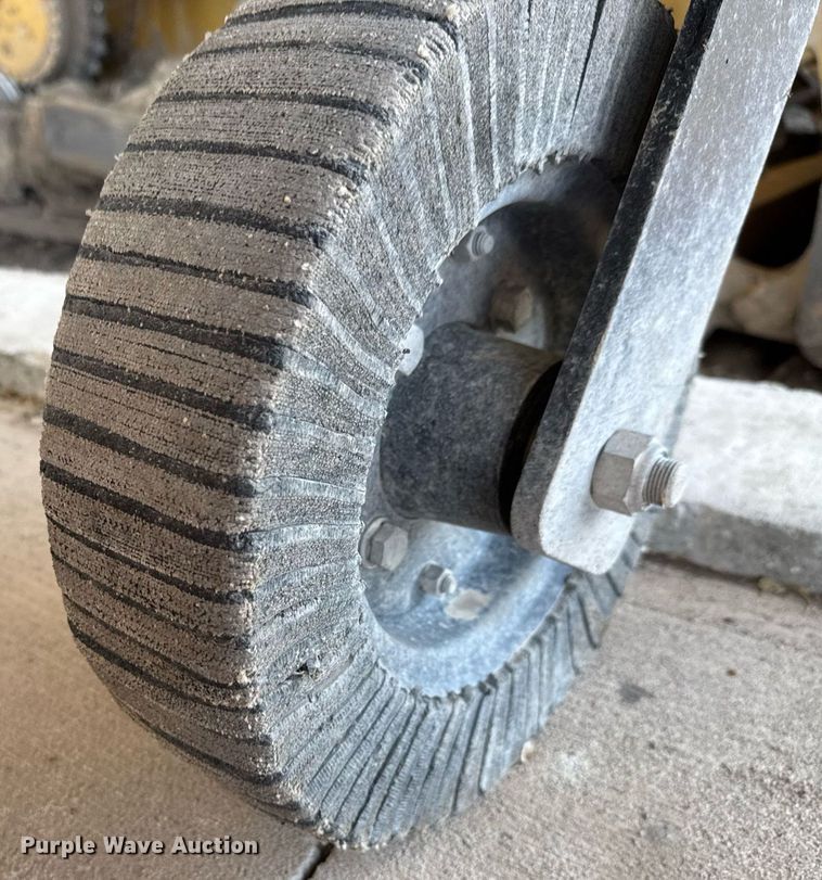 image for item DX8988 2017 Land Pride RCF2784 rotary mower