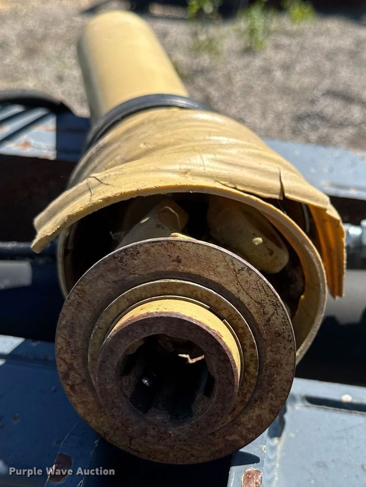 image for item DX8989 John Deere MX6 rotary mower