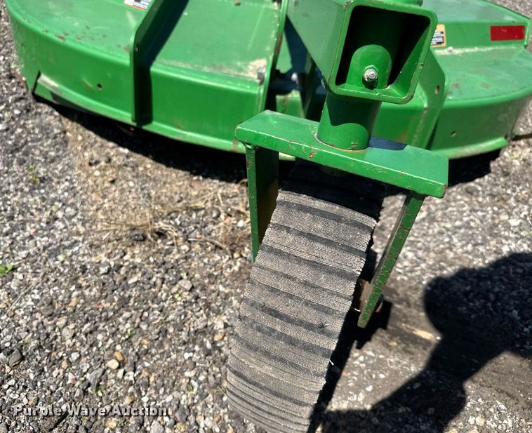 image for item DX8989 John Deere MX6 rotary mower