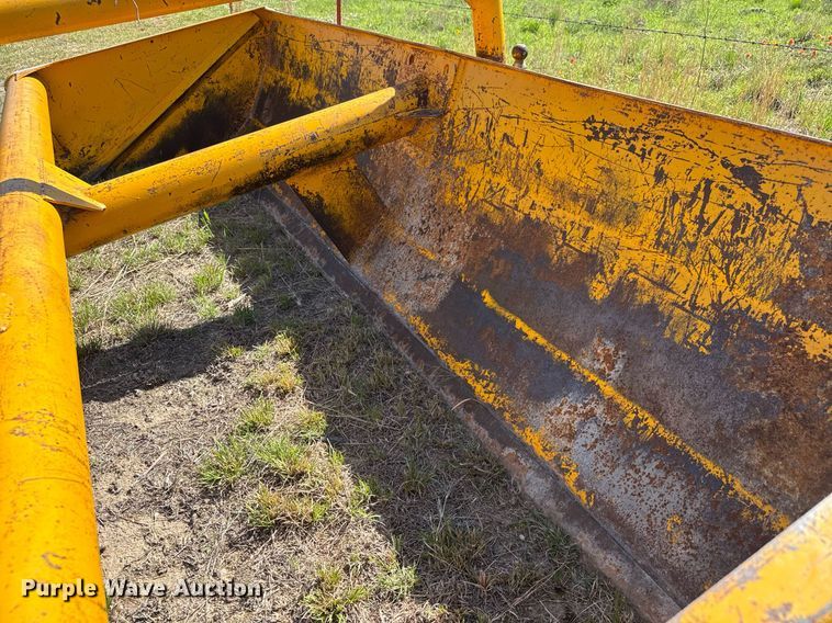 image for item DX8998 St. John Welding Level-all box blade