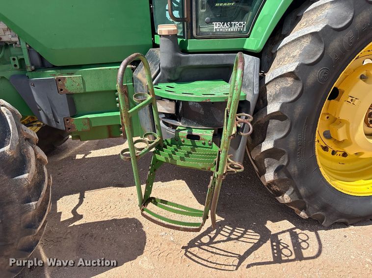 image for item DY2485 1998 John Deere 8400 MFWD tractor