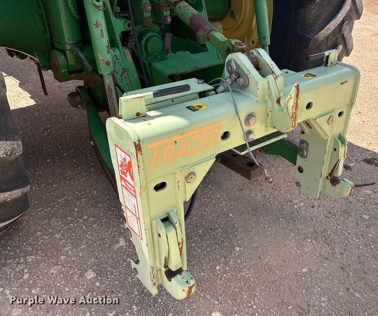 image for item DY2485 1998 John Deere 8400 MFWD tractor