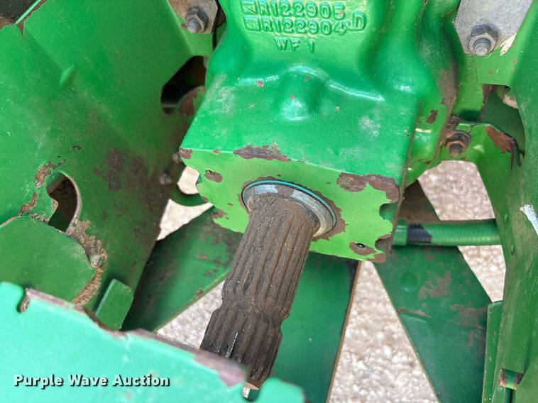 image for item DY2485 1998 John Deere 8400 MFWD tractor