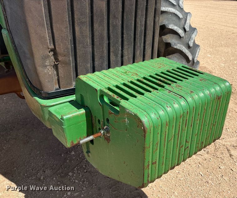 image for item DY2485 1998 John Deere 8400 MFWD tractor