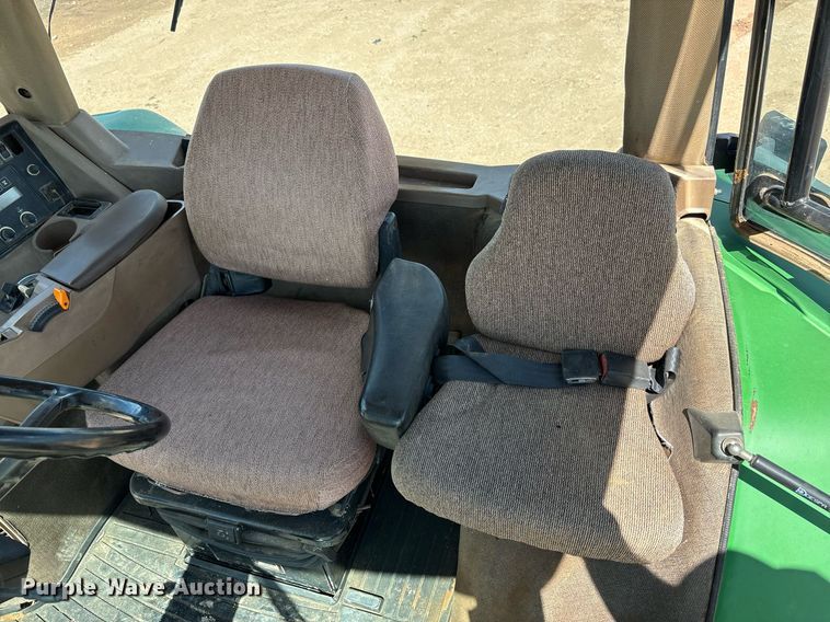 image for item DY2485 1998 John Deere 8400 MFWD tractor