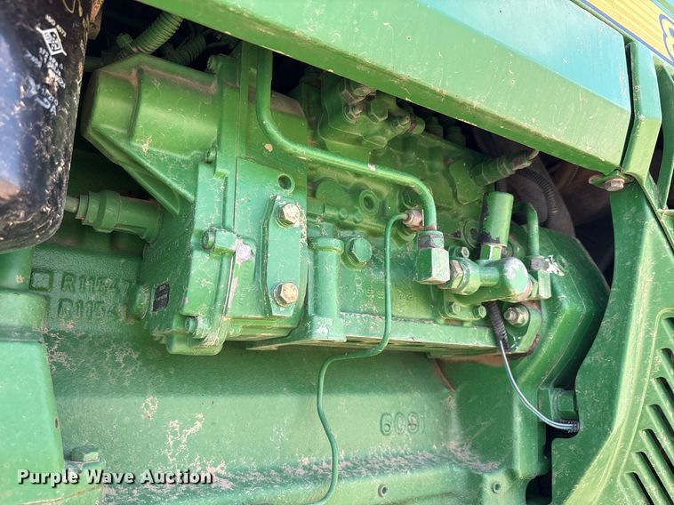 image for item DY2485 1998 John Deere 8400 MFWD tractor