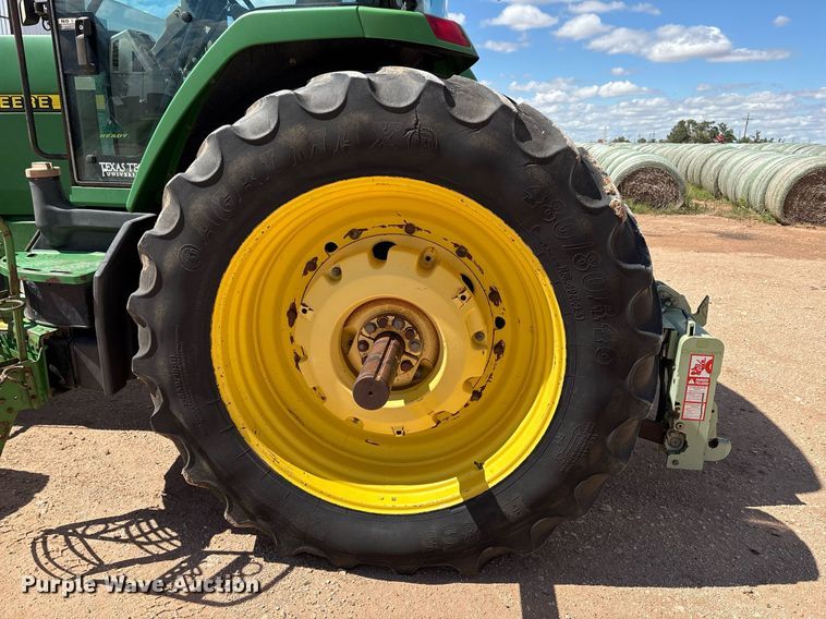 image for item DY2485 1998 John Deere 8400 MFWD tractor