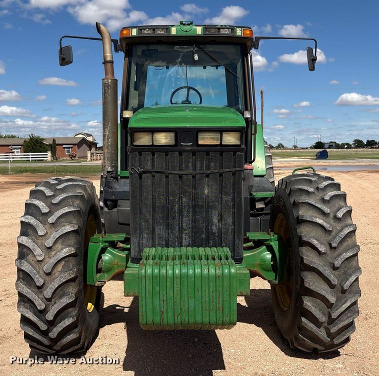 image for item DY2486 1999 John Deere 8400 MFWD tractor