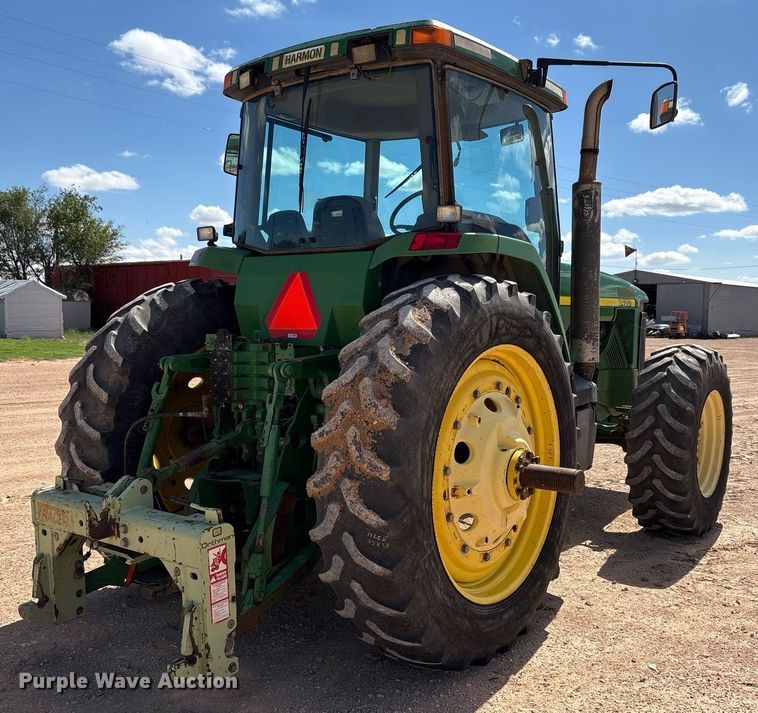 image for item DY2486 1999 John Deere 8400 MFWD tractor