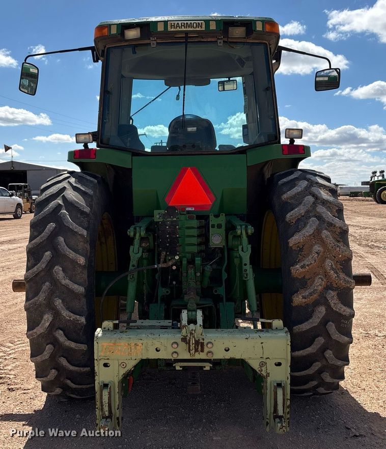 image for item DY2486 1999 John Deere 8400 MFWD tractor