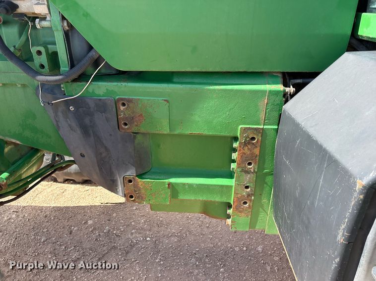 image for item DY2486 1999 John Deere 8400 MFWD tractor