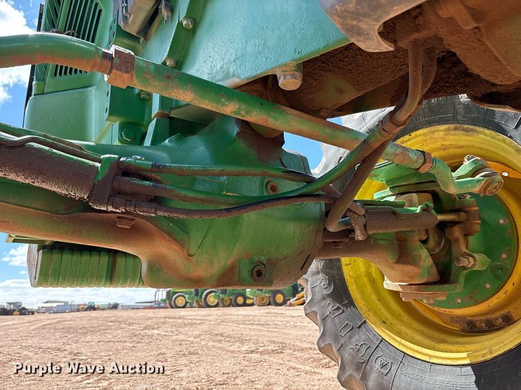 image for item DY2486 1999 John Deere 8400 MFWD tractor