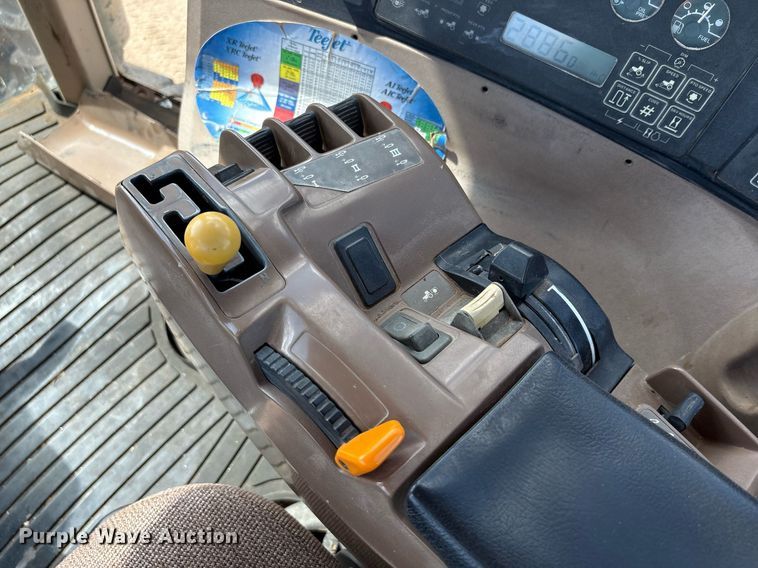 image for item DY2486 1999 John Deere 8400 MFWD tractor