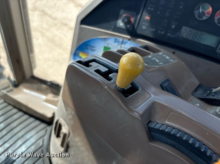 image for item DY2486 1999 John Deere 8400 MFWD tractor