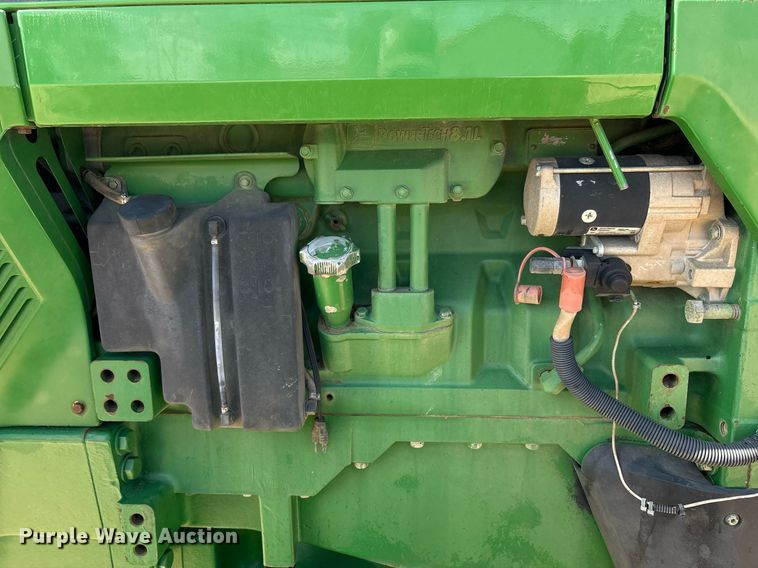 image for item DY2486 1999 John Deere 8400 MFWD tractor