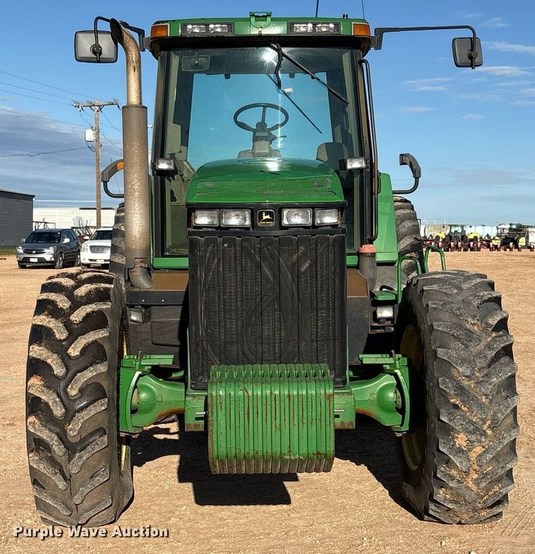image for item DY2487 2001 John Deere 8410 MFWD tractor
