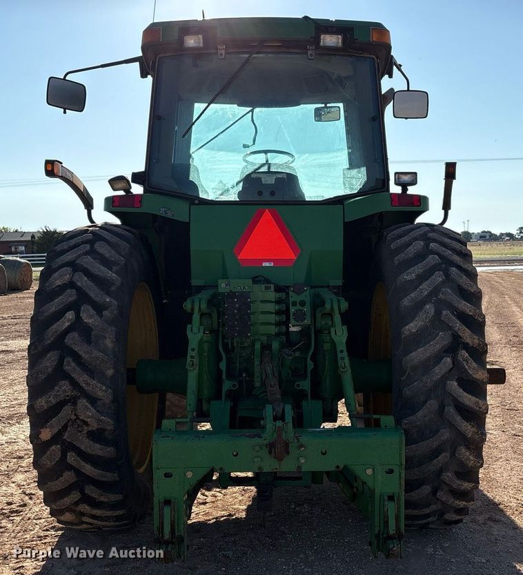 image for item DY2487 2001 John Deere 8410 MFWD tractor