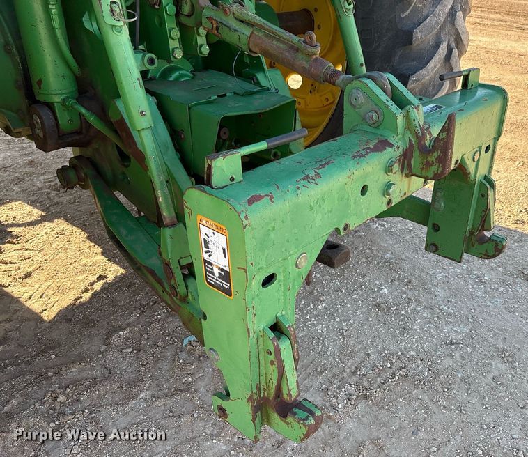 image for item DY2487 2001 John Deere 8410 MFWD tractor